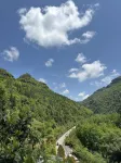 Lichuan Banshanyuan Homestay (Tenglong Cave Scenic Area)