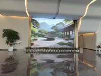 HUAHU INTERNATIONAL AIRPORT HOTEL Hotels in Ezhou