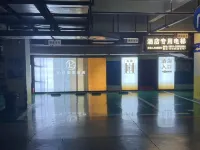 PEARLMESSI HOTEL - parking