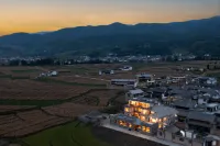 Shaxi Qingye Holiday Homestay