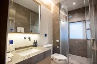 Yilong Xicheng International Hotel (Zhengzhou Dingtian Dongshang) Hotels in Longzihu University District