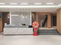 Meiyi Xinxuan Hotel (Jingshan Qujialing Taizi Road)
