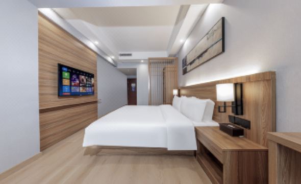 Yue Qingju Hotel (Chongqing North Railway Station)