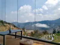 Yuanyang Lingshang Renjia Homestay