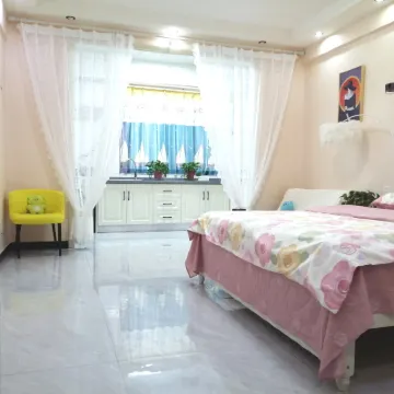 張家口宣化區靚靚民宿 鄰近清遠樓（鐘樓大街）的酒店