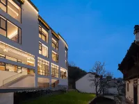 山月聽風·環景設計師民宿（婺源篁嶺景區店） 婺源篁嶺景區-3號觀景台附近的飯店