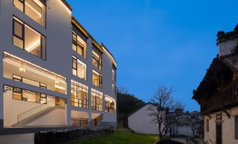 Shanyue Tingfeng B&B (Huangling Scenic Area Branch)
