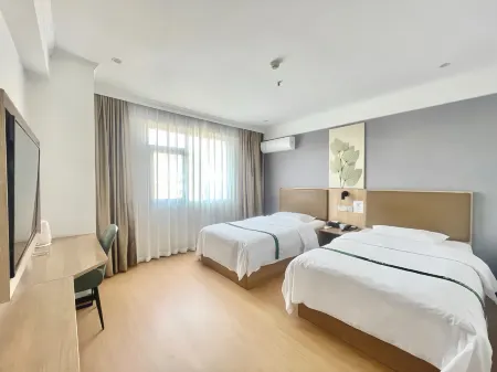 GreenTree Inn Express Hotel GreenTree Inn (Sanming Shaxian People's Government Front Square)