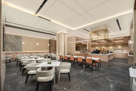 Atour Hotel, Henan East Road, Aksu Old Street