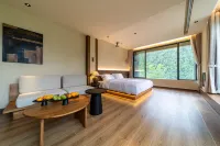 Rishang Sangan | Lipan · Private Hot Spring Villa (Siguniang Mountain Scenic Area) Hotels in Xiaojin