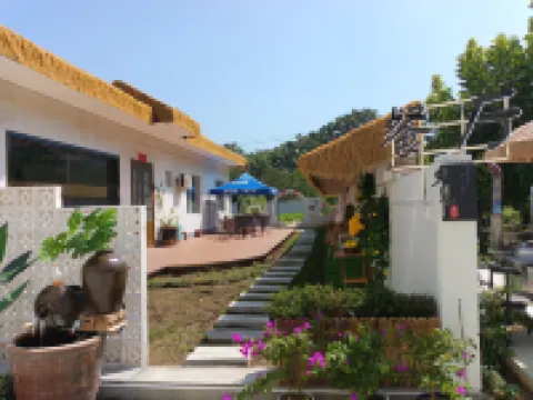 Ru Jia Yi He Yu Shan Villa Hotel (Huayin Huashan Scenic Area Branch) - Mountain view