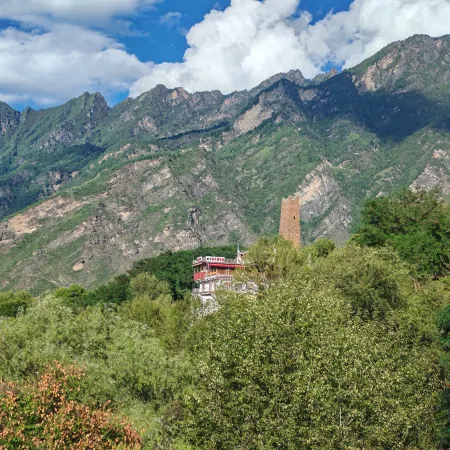 Guyu Danju Homestay