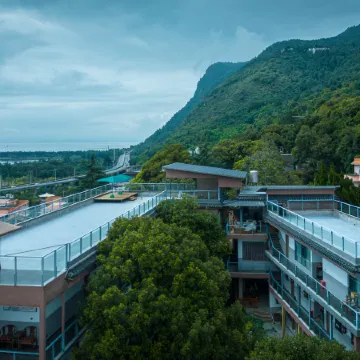 Kunming Yunyin Banshan Resort Hotel (Dianchi Lake Branch, Xishan District)