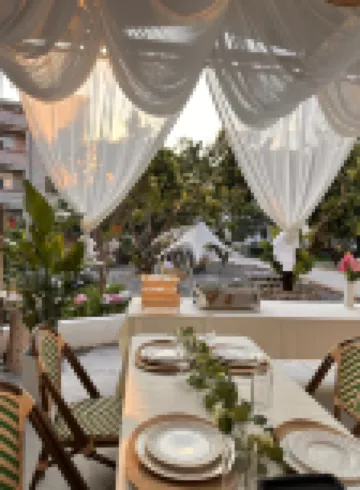 Liyuan Party Homestay