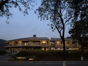 Solowandering· Fuxi Riverside Hotel