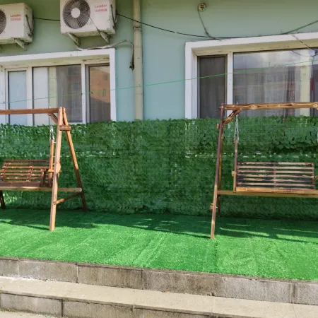 Wuying Haitang Holiday Hotel