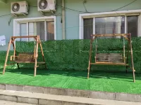 Wuying Haitang Holiday Hotel