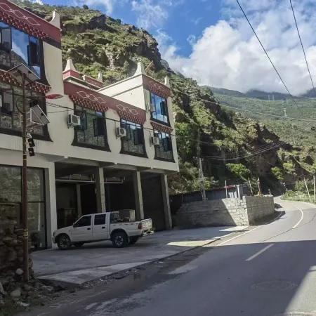 Danba Zhenfeng Wangyue Boutique Homestay
