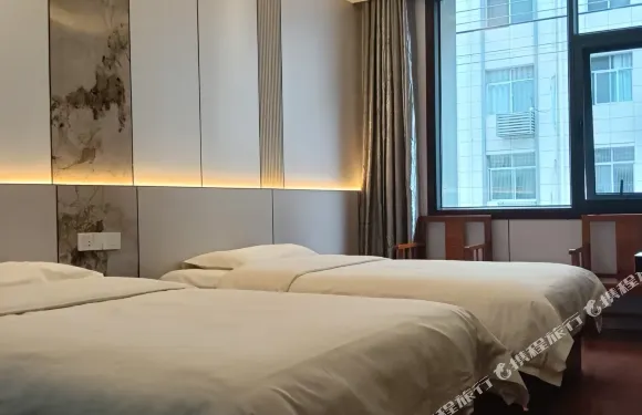 柞水萬誠快捷酒店