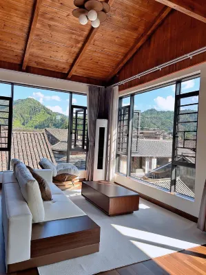 Wanglou Yueqi Homestay - Hot Tub
