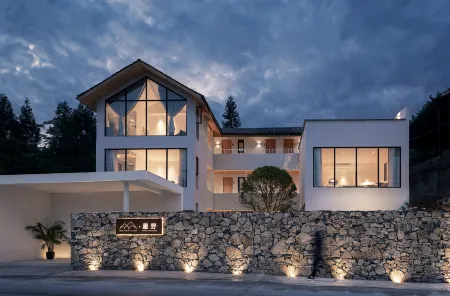 Enshi Xingye homestay Отели рядом с достопримечательностью «Lu Yuan Ping»