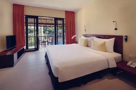 Mercure Resort Sanur Отели рядом с достопримечательностью «Hidden Mini Zoo Bali»