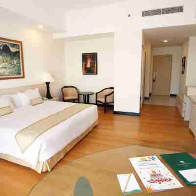 Sintesa Peninsula Hotel Rooms