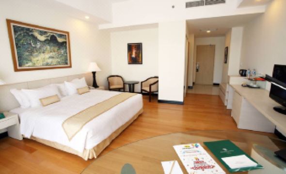 Sintesa Peninsula Hotel