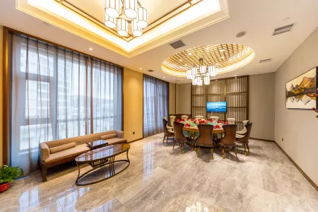 Ya Ou International Hotel Отели в г. Линьтань