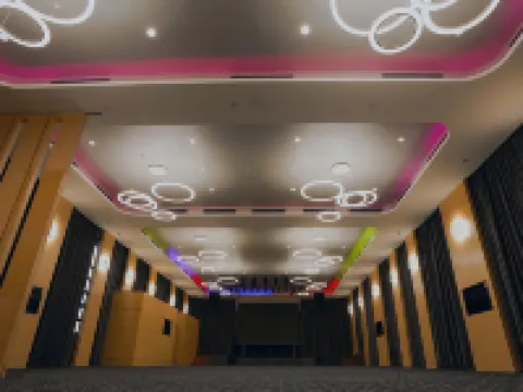 TSR シーフロント ホテル ポート・ディクソンのホテル