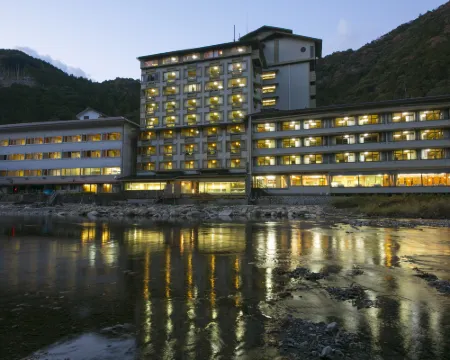 山水館 川湯みどりや 田辺のホテル