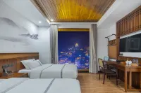 FLORAL HOTEL