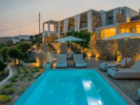 Canal Suites Hotels in Kythnos