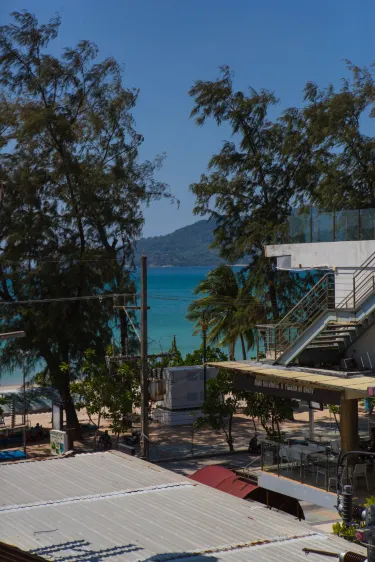 ห้องแฟมิลี่, ระเบียง, เห็นวิวทะเลบางส่วน