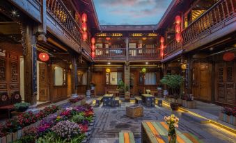 Jiuqi Fuxiang Inn (Lijiang Ancient City Dashuiche Branch)