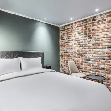 Hotel WO Yongsan Station Отели рядом с достопримечательностью «Флагманский магазин Line Friends»