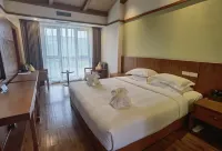 Chu Orange Manor Hotels in Xinping