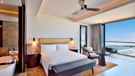 Weligama Bay Marriott Resort & Spa Отели рядом с достопримечательностью «Resthouse Handiya Bo Tree»