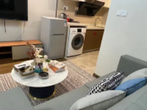 Interesting Hip-Hop Theme Apartment