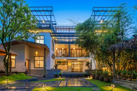 Floral Hotel·Xipanshan fangjingsu (Wuyishan Scenic Spot store) Отели рядом с достопримечательностью «Baiyunchan Temple»