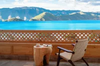 Lugu Lake Scenic Area Gutao Yuanzhu Full Lake View Waterfront Vacation Apartment