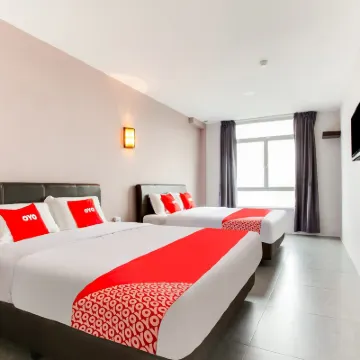 988 Hotel Hotels near Sultan Ibrahim Stadium