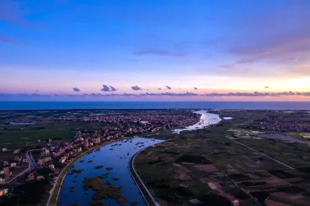 Ledongshang Youke Select Hotel Отели рядом со станцией Ledong Railway Station