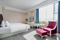 Wellington International Hotel (Guilin Qixing Wanda Store) Hotels in Guilin