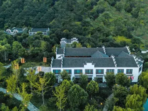 Designed resort in Moganshan Lishanyunju