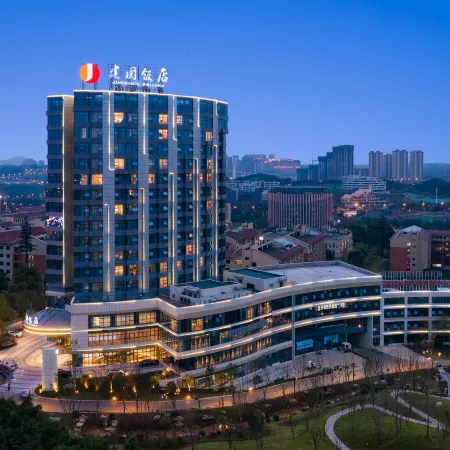 Luzhou Jianguo Hotel