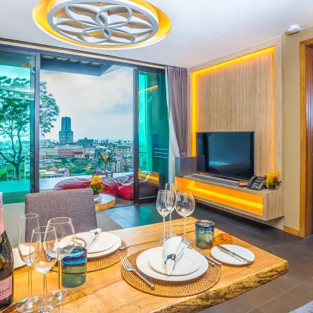 The Senses Resort & Pool Villas, PHUKET Отели рядом с достопримечательностью «Нанай-роуд»