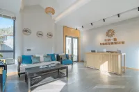 Floral Hotel·Lichuan Fanshe Craftsmanship Hot Spring Hotel Hotels in Lichuan
