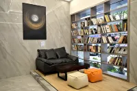 Micro Apple Esports Hotel (Intime Store) - balcony