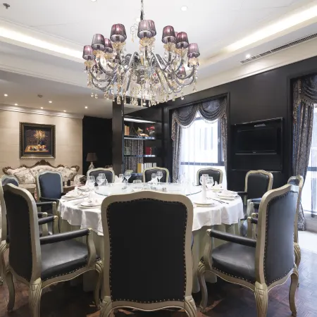 Ziyu International Holiday Hotel